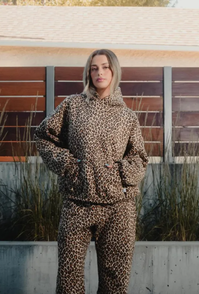 Chic Leopard Pullover